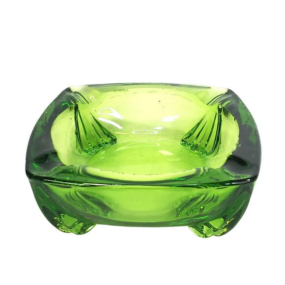 Vtg Anchor Hocking Emerald Green Glass Small Square Ashtray Retro MCM - Picture 1 of 7